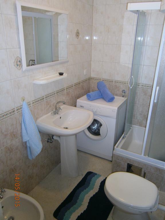 Apartments Tri Palme Baška Voda 部屋 写真