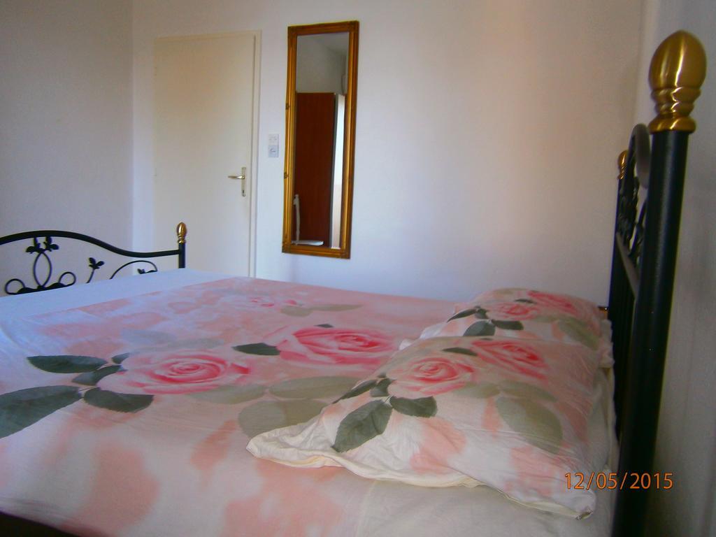 Apartments Tri Palme Baška Voda 部屋 写真
