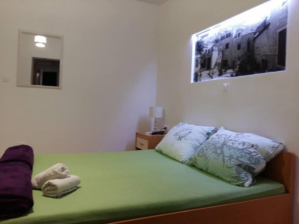 Apartments Tri Palme Baška Voda エクステリア 写真