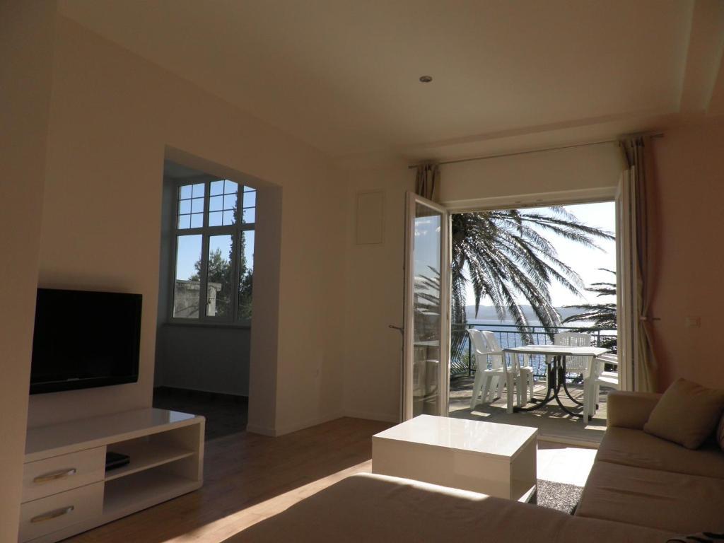 Apartments Tri Palme Baška Voda 部屋 写真