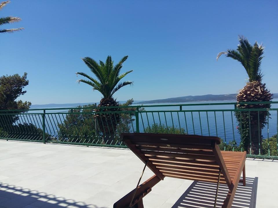 Apartments Tri Palme Baška Voda エクステリア 写真
